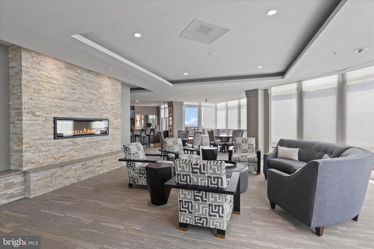 8220 CRESTWOOD HEIGHTS DR #807, MCLEAN, Virginia 22102, 2 Bedrooms Bedrooms, 6 Rooms Rooms,2 BathroomsBathrooms,Residential,For sale,8220 CRESTWOOD HEIGHTS DR #807,VAFX2278278 MLS # VAFX2278278