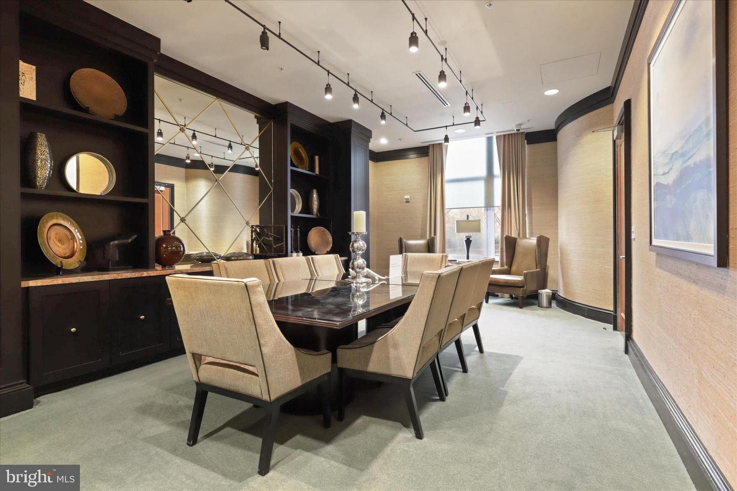 8220 CRESTWOOD HEIGHTS DR #807, MCLEAN, Virginia 22102, 2 Bedrooms Bedrooms, 6 Rooms Rooms,2 BathroomsBathrooms,Residential,For sale,8220 CRESTWOOD HEIGHTS DR #807,VAFX2278278 MLS # VAFX2278278