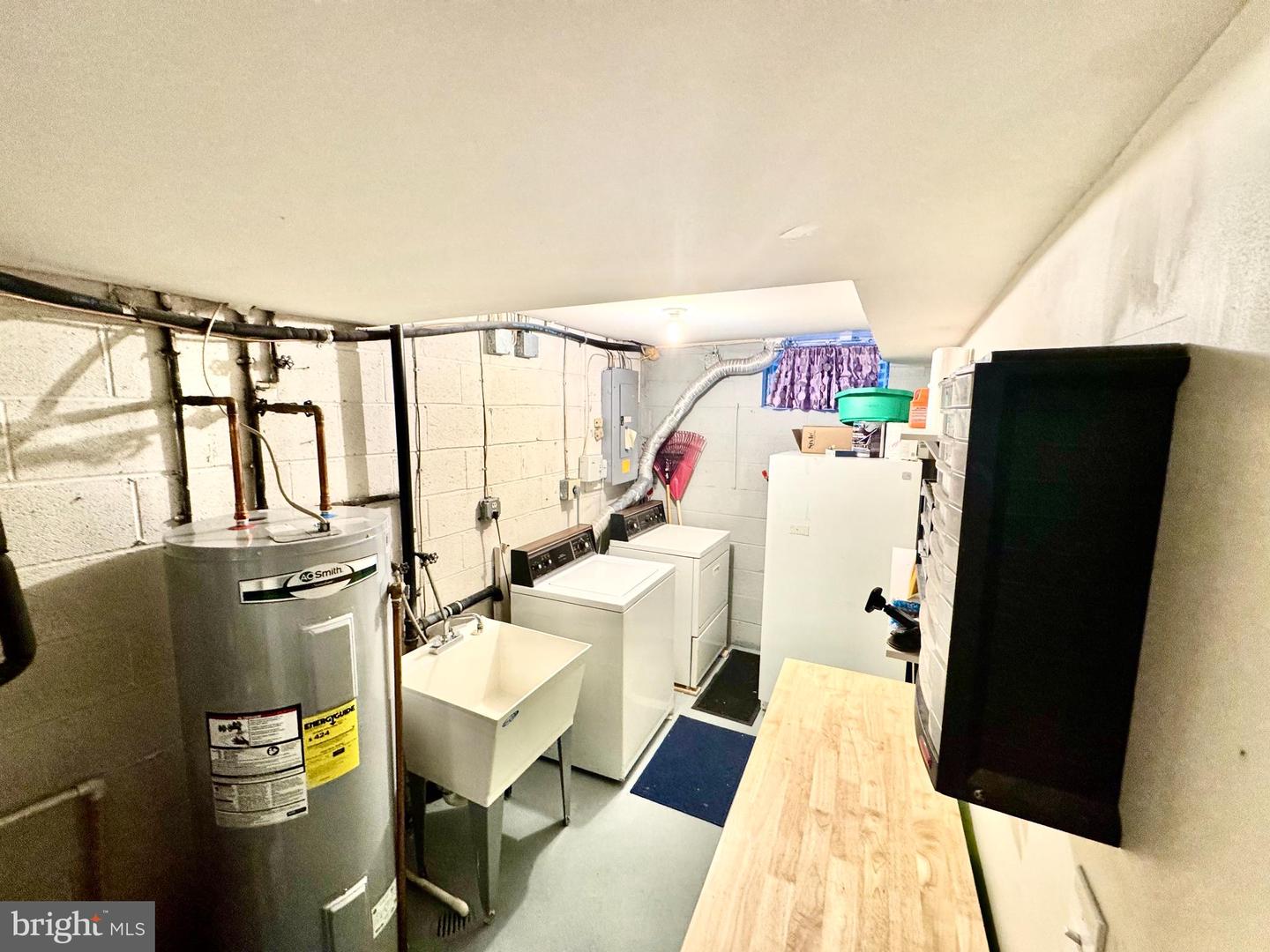 13711 PENWITH CT, CHANTILLY, Virginia 20151, 3 Bedrooms Bedrooms, 7 Rooms Rooms,2 BathroomsBathrooms,Residential,For sale,13711 PENWITH CT,VAFX2279022 MLS # VAFX2279022