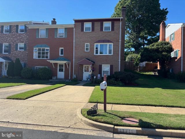 13711 PENWITH CT, CHANTILLY, Virginia 20151, 3 Bedrooms Bedrooms, 7 Rooms Rooms,2 BathroomsBathrooms,Residential,For sale,13711 PENWITH CT,VAFX2279022 MLS # VAFX2279022