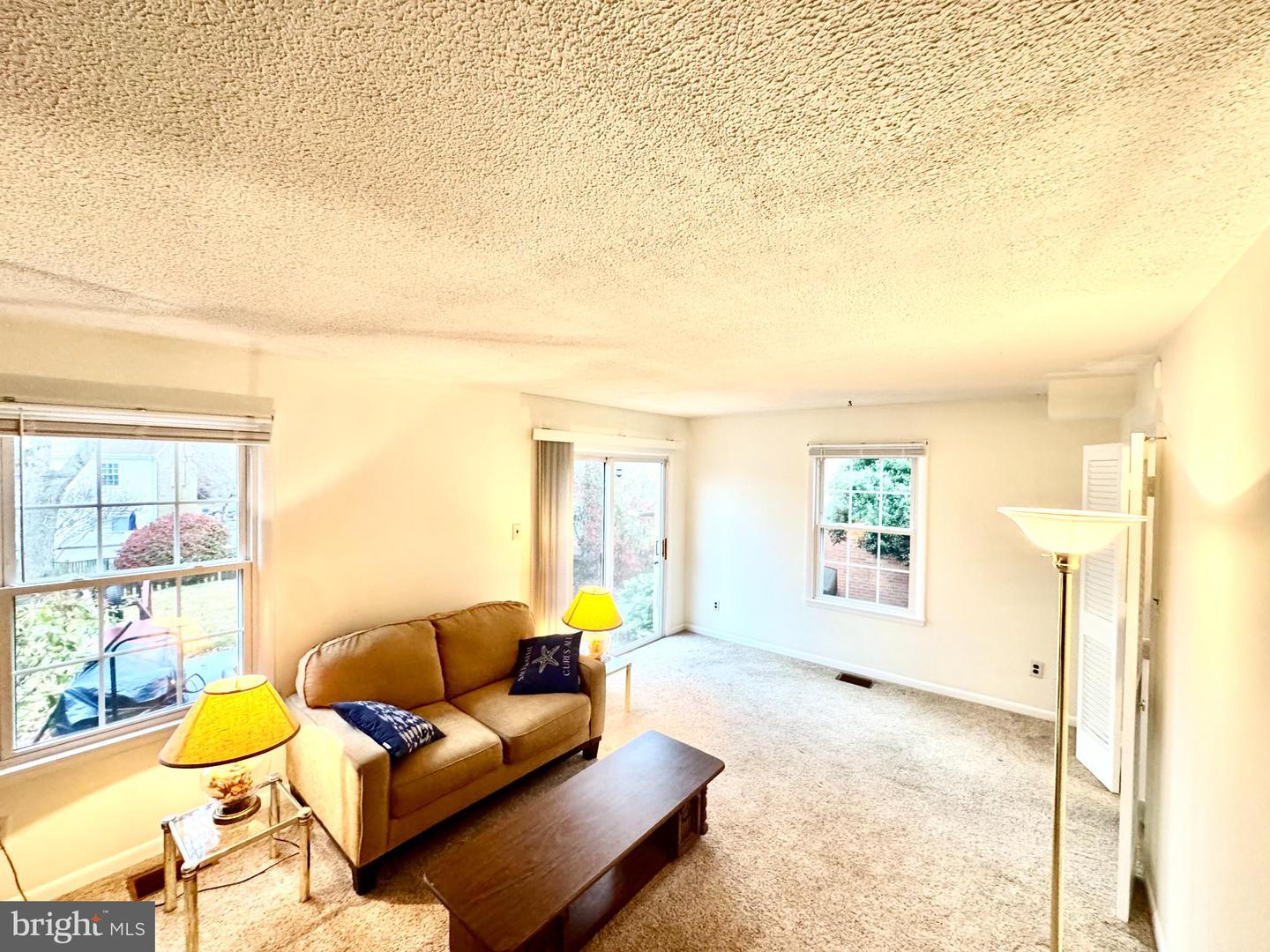 13711 PENWITH CT, CHANTILLY, Virginia 20151, 3 Bedrooms Bedrooms, 7 Rooms Rooms,2 BathroomsBathrooms,Residential,For sale,13711 PENWITH CT,VAFX2279022 MLS # VAFX2279022