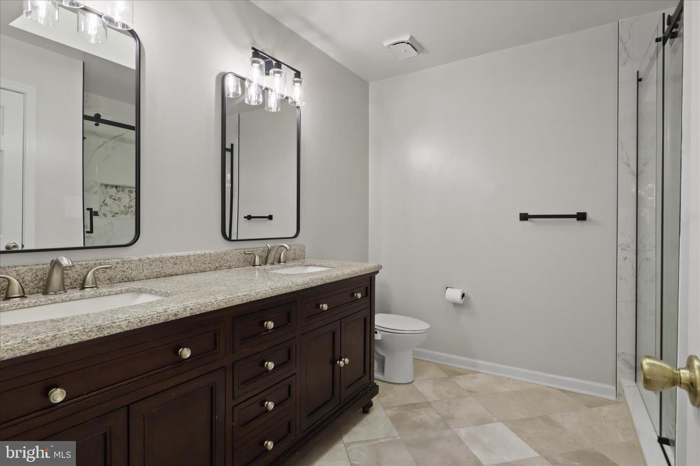 8601 RAGLAN RD, VIENNA, Virginia 22182, 4 Bedrooms Bedrooms, 8 Rooms Rooms,3 BathroomsBathrooms,Residential,For sale,8601 RAGLAN RD,VAFX2280150 MLS # VAFX2280150