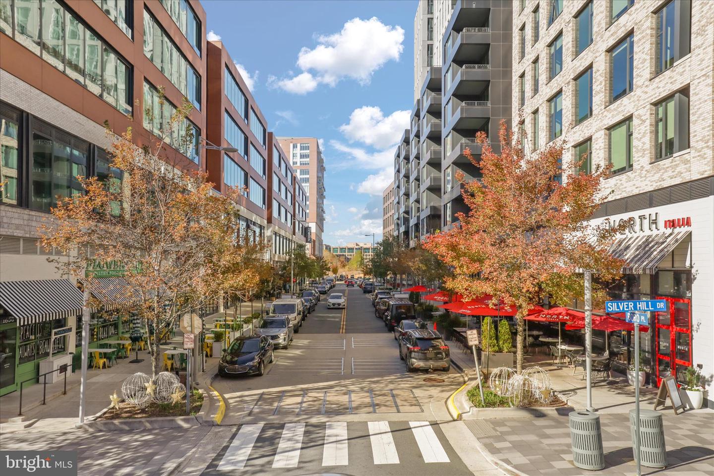 8601 RAGLAN RD, VIENNA, Virginia 22182, 4 Bedrooms Bedrooms, 8 Rooms Rooms,3 BathroomsBathrooms,Residential,For sale,8601 RAGLAN RD,VAFX2280150 MLS # VAFX2280150