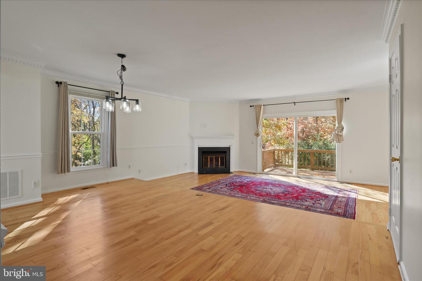 8601 RAGLAN RD, VIENNA, Virginia 22182, 4 Bedrooms Bedrooms, 8 Rooms Rooms,3 BathroomsBathrooms,Residential,For sale,8601 RAGLAN RD,VAFX2280150 MLS # VAFX2280150