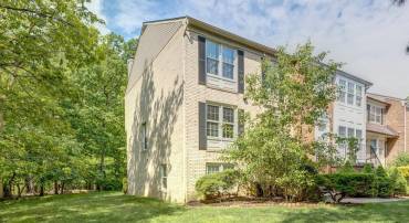8601 RAGLAN RD, VIENNA, Virginia 22182, 4 Bedrooms Bedrooms, 8 Rooms Rooms,3 BathroomsBathrooms,Residential,For sale,8601 RAGLAN RD,VAFX2280150 MLS # VAFX2280150