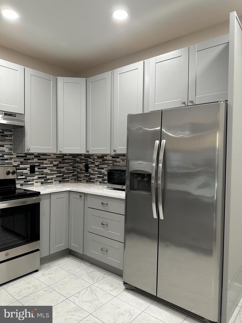 12020 TALIESIN PL #15, RESTON, Virginia 20190, 2 Bedrooms Bedrooms, ,2 BathroomsBathrooms,Residential,For sale,12020 TALIESIN PL #15,VAFX2280154 MLS # VAFX2280154