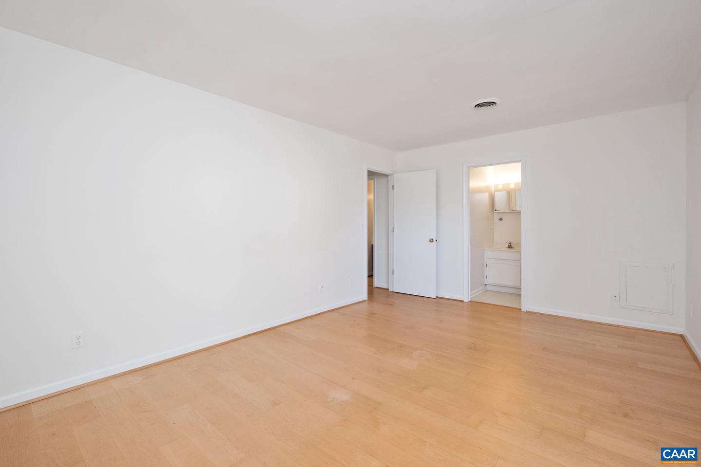 1115 COTTONWOOD RD, CHARLOTTESVILLE, Virginia 22901, 3 Bedrooms Bedrooms, ,2 BathroomsBathrooms,Residential,For sale,1115 COTTONWOOD RD,670396 MLS # 670396 1115 COTTONWOOD RD, CHARLOTTESVILLE, Virginia 22901, 3 Bedrooms Bedrooms, ,2 BathroomsBathrooms,Residential,For sale,1115 COTTONWOOD RD,670396 MLS # 670396