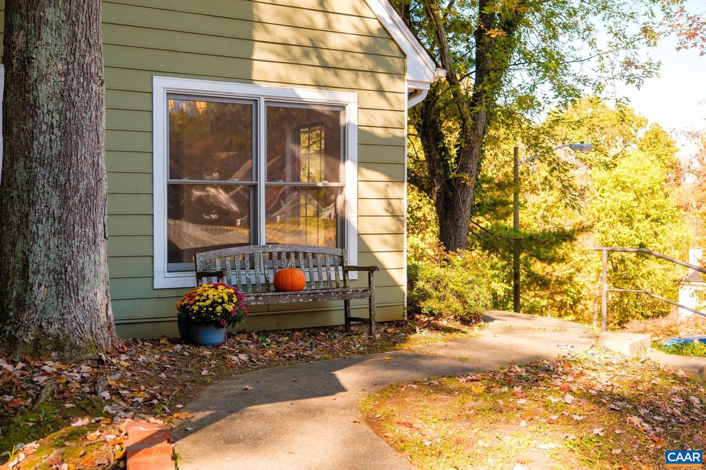 1115 COTTONWOOD RD, CHARLOTTESVILLE, Virginia 22901, 3 Bedrooms Bedrooms, ,2 BathroomsBathrooms,Residential,For sale,1115 COTTONWOOD RD,670396 MLS # 670396 1115 COTTONWOOD RD, CHARLOTTESVILLE, Virginia 22901, 3 Bedrooms Bedrooms, ,2 BathroomsBathrooms,Residential,For sale,1115 COTTONWOOD RD,670396 MLS # 670396