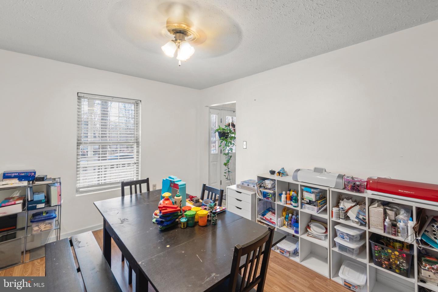 308 LAUREL DR, CROSS JUNCTION, Virginia 22625, 4 Bedrooms Bedrooms, 13 Rooms Rooms,2 BathroomsBathrooms,Residential,For sale,308 LAUREL DR,VAFV2037444 MLS # VAFV2037444