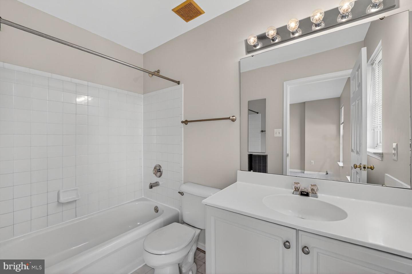 966 HARRISON CIR, ALEXANDRIA, Virginia 22304, 3 Bedrooms Bedrooms, ,2 BathroomsBathrooms,Residential,For sale,966 HARRISON CIR,VAAX2051236 MLS # VAAX2051236