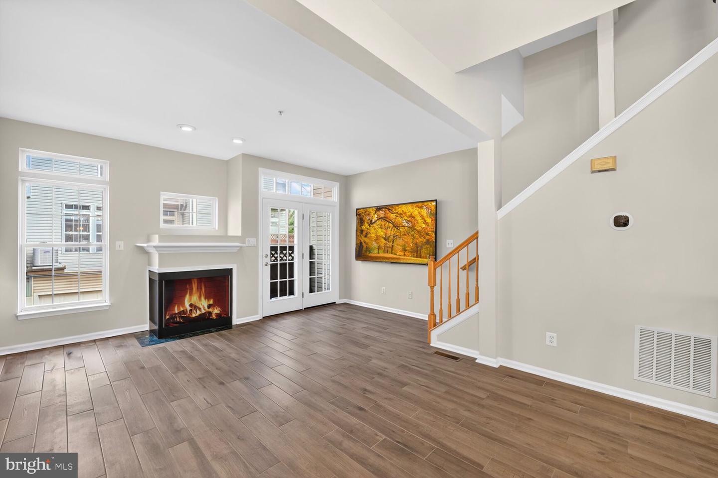 966 HARRISON CIR, ALEXANDRIA, Virginia 22304, 3 Bedrooms Bedrooms, ,2 BathroomsBathrooms,Residential,For sale,966 HARRISON CIR,VAAX2051236 MLS # VAAX2051236