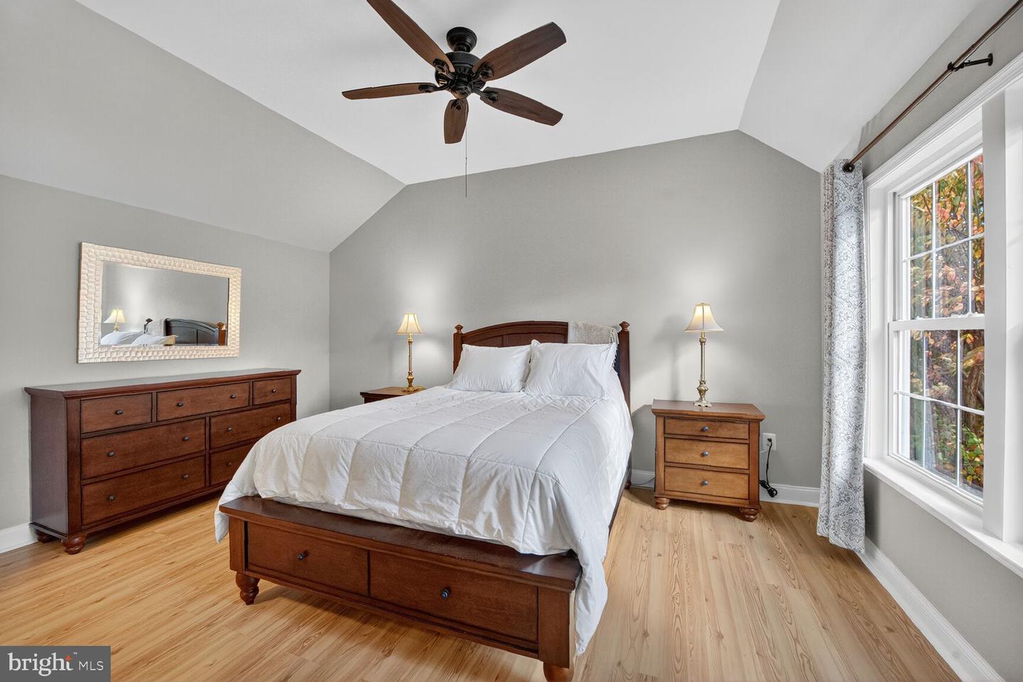 4521 WAVERLY CROSSING LN, CHANTILLY, Virginia 20151, 4 Bedrooms Bedrooms, ,2 BathroomsBathrooms,Residential,For sale,4521 WAVERLY CROSSING LN,VAFX2277810 MLS # VAFX2277810