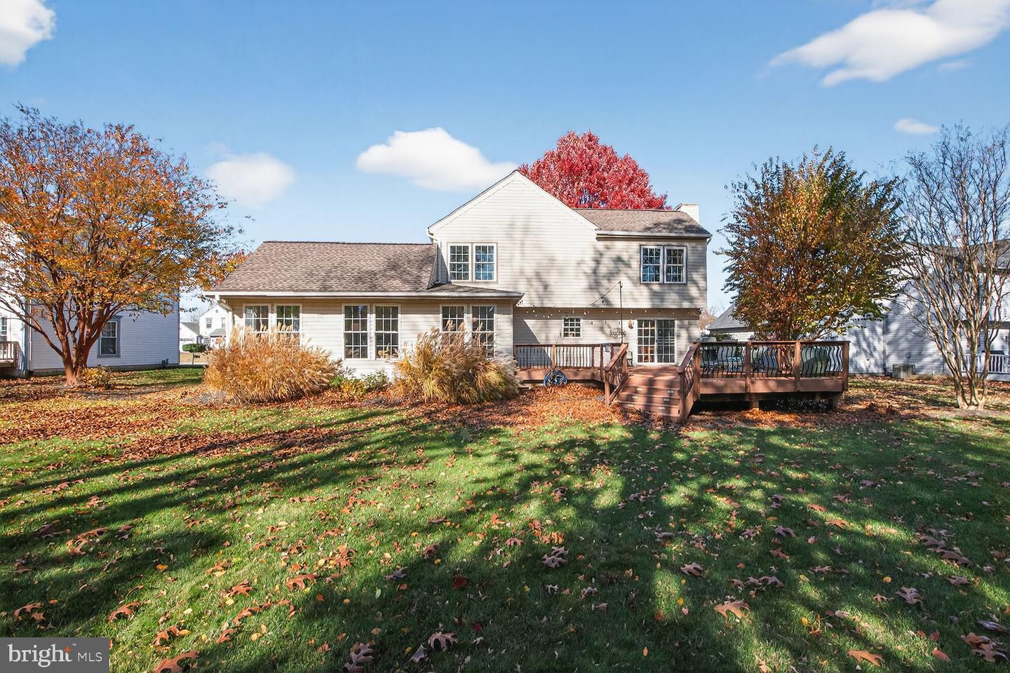 4521 WAVERLY CROSSING LN, CHANTILLY, Virginia 20151, 4 Bedrooms Bedrooms, ,2 BathroomsBathrooms,Residential,For sale,4521 WAVERLY CROSSING LN,VAFX2277810 MLS # VAFX2277810