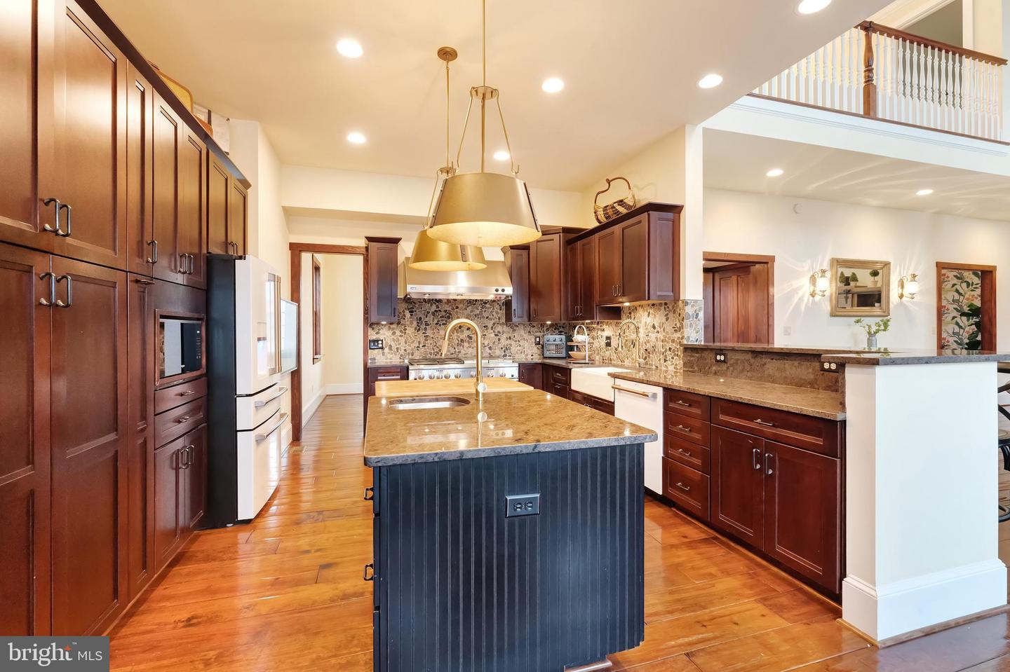 15718 OLD WATERFORD RD, PAEONIAN SPRINGS, Virginia 20129, 7 Bedrooms Bedrooms, ,5 BathroomsBathrooms,Residential,For sale,15718 OLD WATERFORD RD,VALO2110776 MLS # VALO2110776