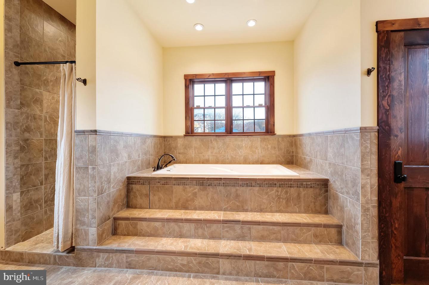 15718 OLD WATERFORD RD, PAEONIAN SPRINGS, Virginia 20129, 7 Bedrooms Bedrooms, ,5 BathroomsBathrooms,Residential,For sale,15718 OLD WATERFORD RD,VALO2110776 MLS # VALO2110776