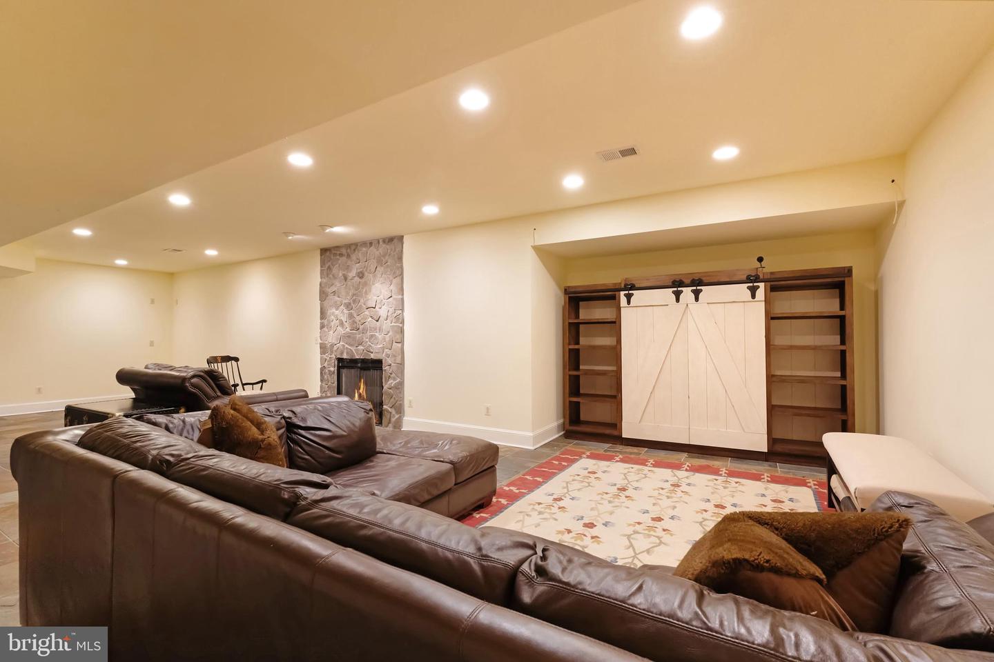 15718 OLD WATERFORD RD, PAEONIAN SPRINGS, Virginia 20129, 7 Bedrooms Bedrooms, ,5 BathroomsBathrooms,Residential,For sale,15718 OLD WATERFORD RD,VALO2110776 MLS # VALO2110776