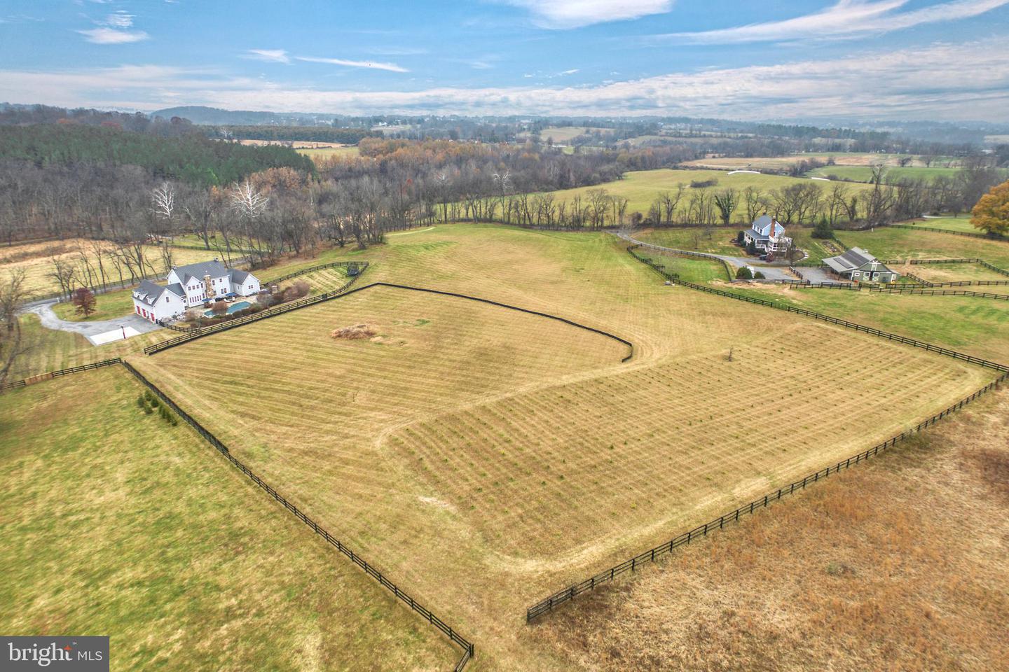 15718 OLD WATERFORD RD, PAEONIAN SPRINGS, Virginia 20129, 7 Bedrooms Bedrooms, ,5 BathroomsBathrooms,Residential,For sale,15718 OLD WATERFORD RD,VALO2110776 MLS # VALO2110776