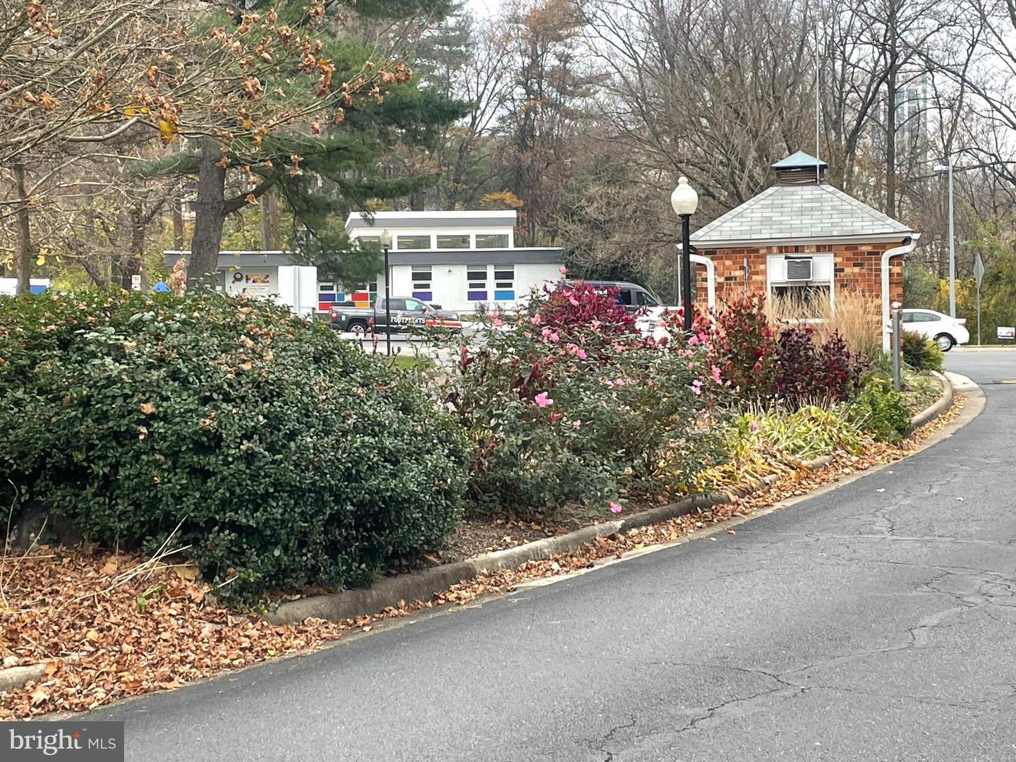 7640 PROVINCIAL DR #204, MCLEAN, Virginia 22102, 3 Bedrooms Bedrooms, ,2 BathroomsBathrooms,Residential,For sale,7640 PROVINCIAL DR #204,VAFX2279366 MLS # VAFX2279366