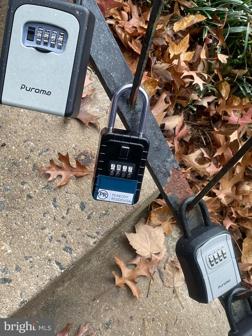 7640 PROVINCIAL DR #204, MCLEAN, Virginia 22102, 3 Bedrooms Bedrooms, ,2 BathroomsBathrooms,Residential,For sale,7640 PROVINCIAL DR #204,VAFX2279366 MLS # VAFX2279366