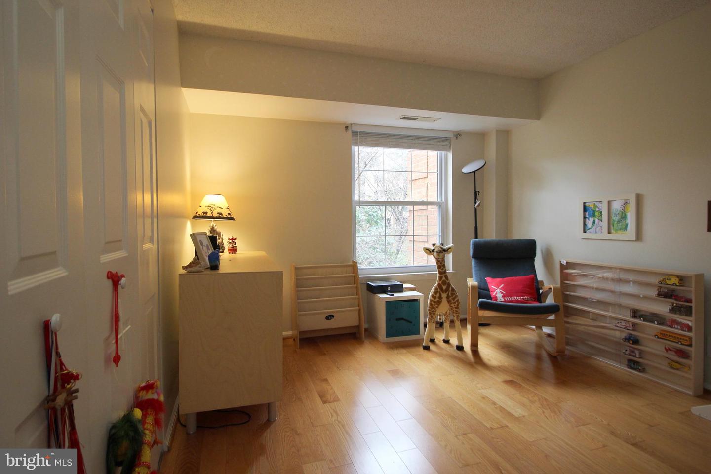 7640 PROVINCIAL DR #204, MCLEAN, Virginia 22102, 3 Bedrooms Bedrooms, ,2 BathroomsBathrooms,Residential,For sale,7640 PROVINCIAL DR #204,VAFX2279366 MLS # VAFX2279366 7640 PROVINCIAL DR #204, MCLEAN, Virginia 22102, 3 Bedrooms Bedrooms, ,2 BathroomsBathrooms,Residential,For sale,7640 PROVINCIAL DR #204,VAFX2279366 MLS # VAFX2279366