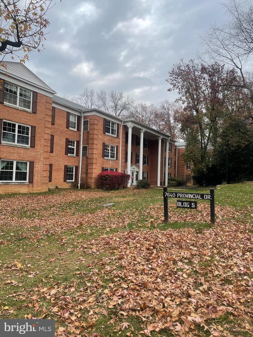 7640 PROVINCIAL DR #204, MCLEAN, Virginia 22102, 3 Bedrooms Bedrooms, ,2 BathroomsBathrooms,Residential,For sale,7640 PROVINCIAL DR #204,VAFX2279366 MLS # VAFX2279366