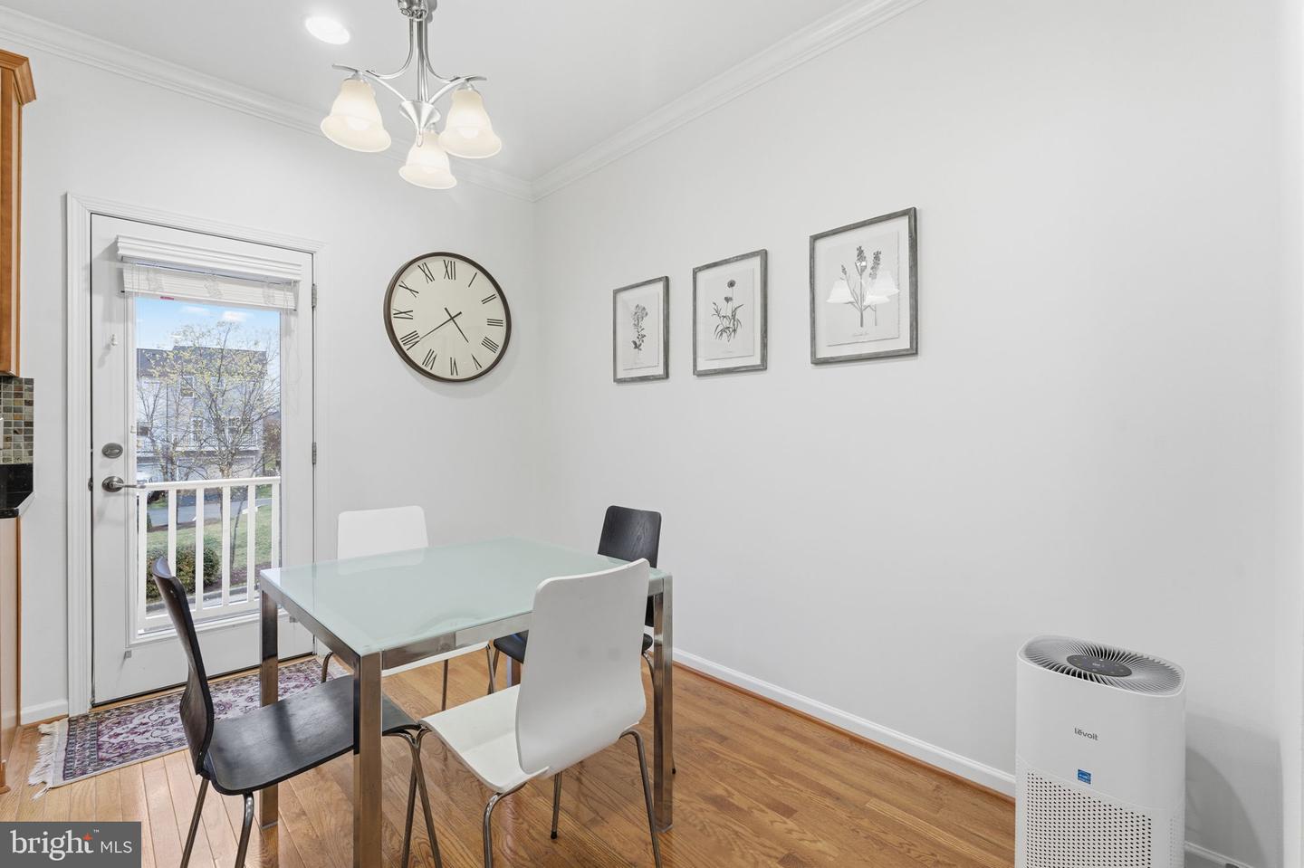 43911 EASTGATE VIEW DR, CHANTILLY, Virginia 20152, 3 Bedrooms Bedrooms, ,2 BathroomsBathrooms,Residential,For sale,43911 EASTGATE VIEW DR,VALO2111380 MLS # VALO2111380