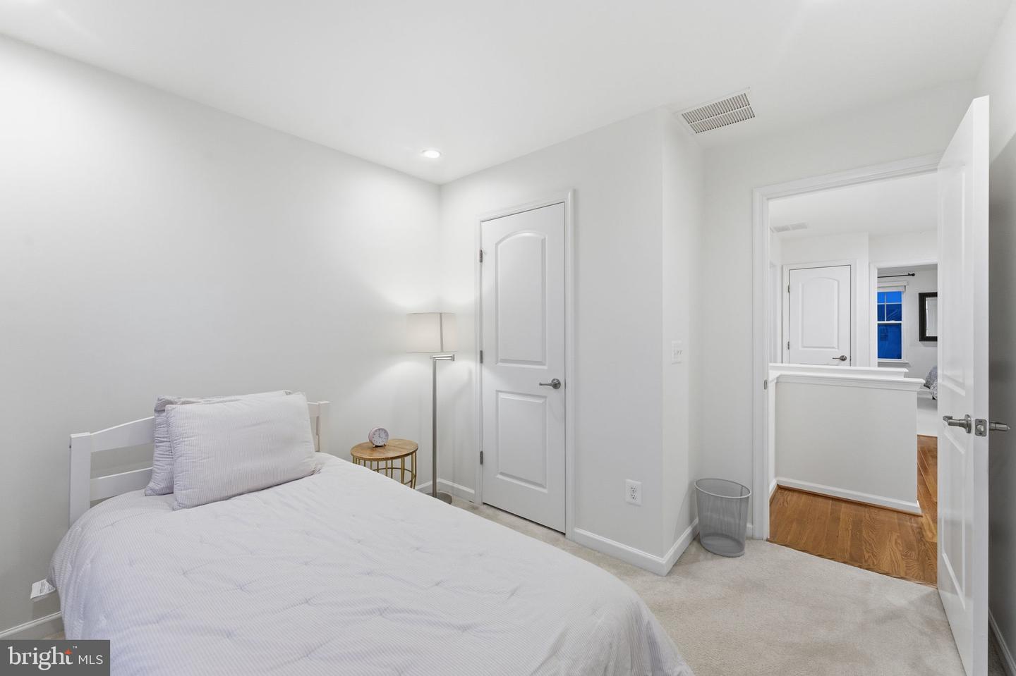 43911 EASTGATE VIEW DR, CHANTILLY, Virginia 20152, 3 Bedrooms Bedrooms, ,2 BathroomsBathrooms,Residential,For sale,43911 EASTGATE VIEW DR,VALO2111380 MLS # VALO2111380