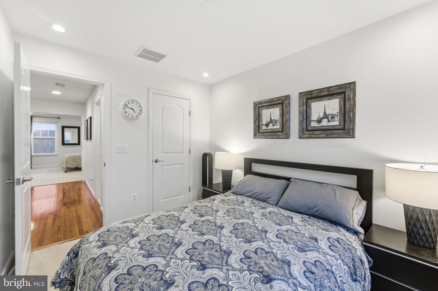 43911 EASTGATE VIEW DR, CHANTILLY, Virginia 20152, 3 Bedrooms Bedrooms, ,2 BathroomsBathrooms,Residential,For sale,43911 EASTGATE VIEW DR,VALO2111380 MLS # VALO2111380