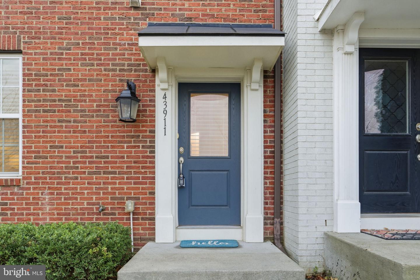 43911 EASTGATE VIEW DR, CHANTILLY, Virginia 20152, 3 Bedrooms Bedrooms, ,2 BathroomsBathrooms,Residential,For sale,43911 EASTGATE VIEW DR,VALO2111380 MLS # VALO2111380