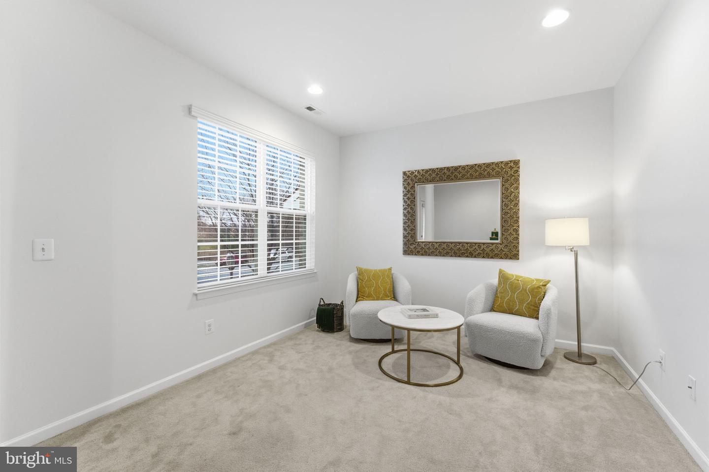 43911 EASTGATE VIEW DR, CHANTILLY, Virginia 20152, 3 Bedrooms Bedrooms, ,2 BathroomsBathrooms,Residential,For sale,43911 EASTGATE VIEW DR,VALO2111380 MLS # VALO2111380