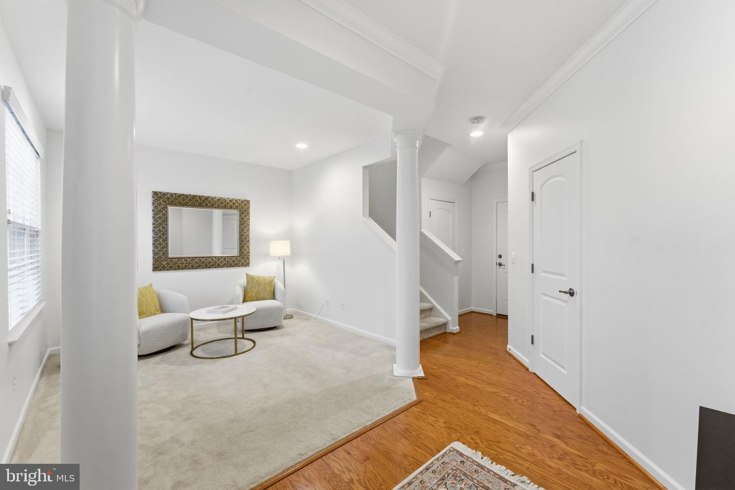 43911 EASTGATE VIEW DR, CHANTILLY, Virginia 20152, 3 Bedrooms Bedrooms, ,2 BathroomsBathrooms,Residential,For sale,43911 EASTGATE VIEW DR,VALO2111380 MLS # VALO2111380