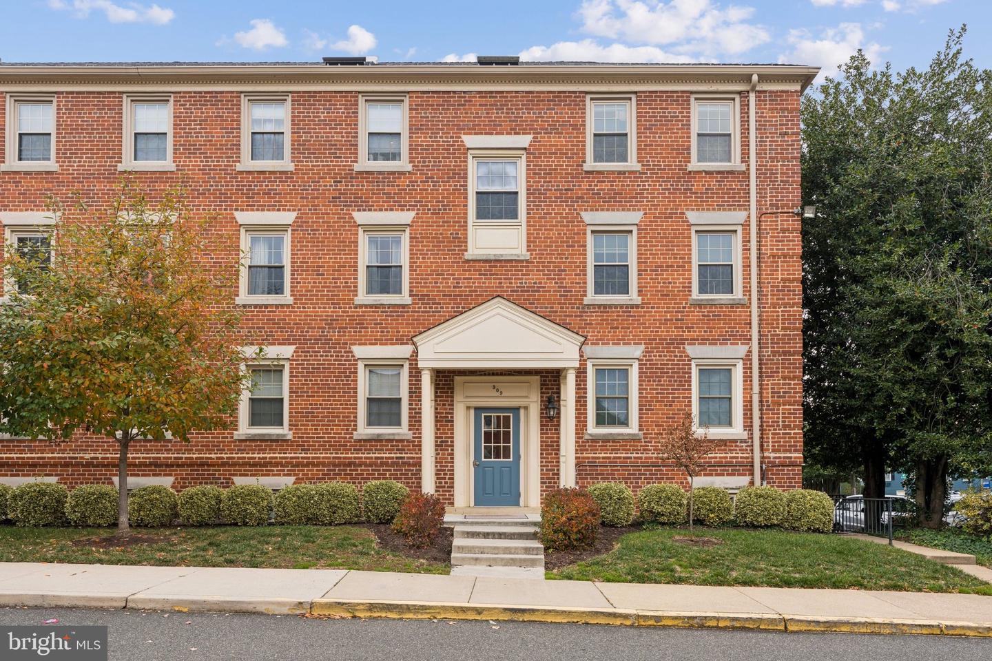 509 BASHFORD LN #6, ALEXANDRIA, Virginia 22314, 1 Bedroom Bedrooms, ,1 BathroomBathrooms,Residential,For sale,509 BASHFORD LN #6,VAAX2051980 MLS # VAAX2051980 509 BASHFORD LN #6, ALEXANDRIA, Virginia 22314, 1 Bedroom Bedrooms, ,1 BathroomBathrooms,Residential,For sale,509 BASHFORD LN #6,VAAX2051980 MLS # VAAX2051980