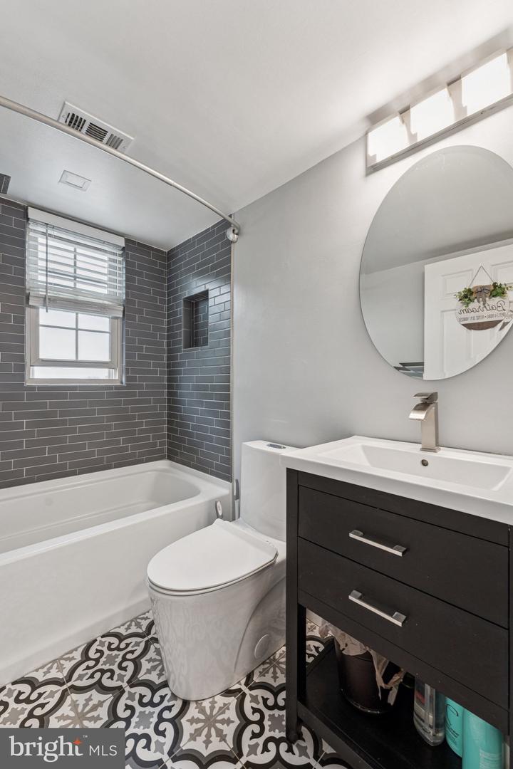 509 BASHFORD LN #6, ALEXANDRIA, Virginia 22314, 1 Bedroom Bedrooms, ,1 BathroomBathrooms,Residential,For sale,509 BASHFORD LN #6,VAAX2051980 MLS # VAAX2051980 509 BASHFORD LN #6, ALEXANDRIA, Virginia 22314, 1 Bedroom Bedrooms, ,1 BathroomBathrooms,Residential,For sale,509 BASHFORD LN #6,VAAX2051980 MLS # VAAX2051980