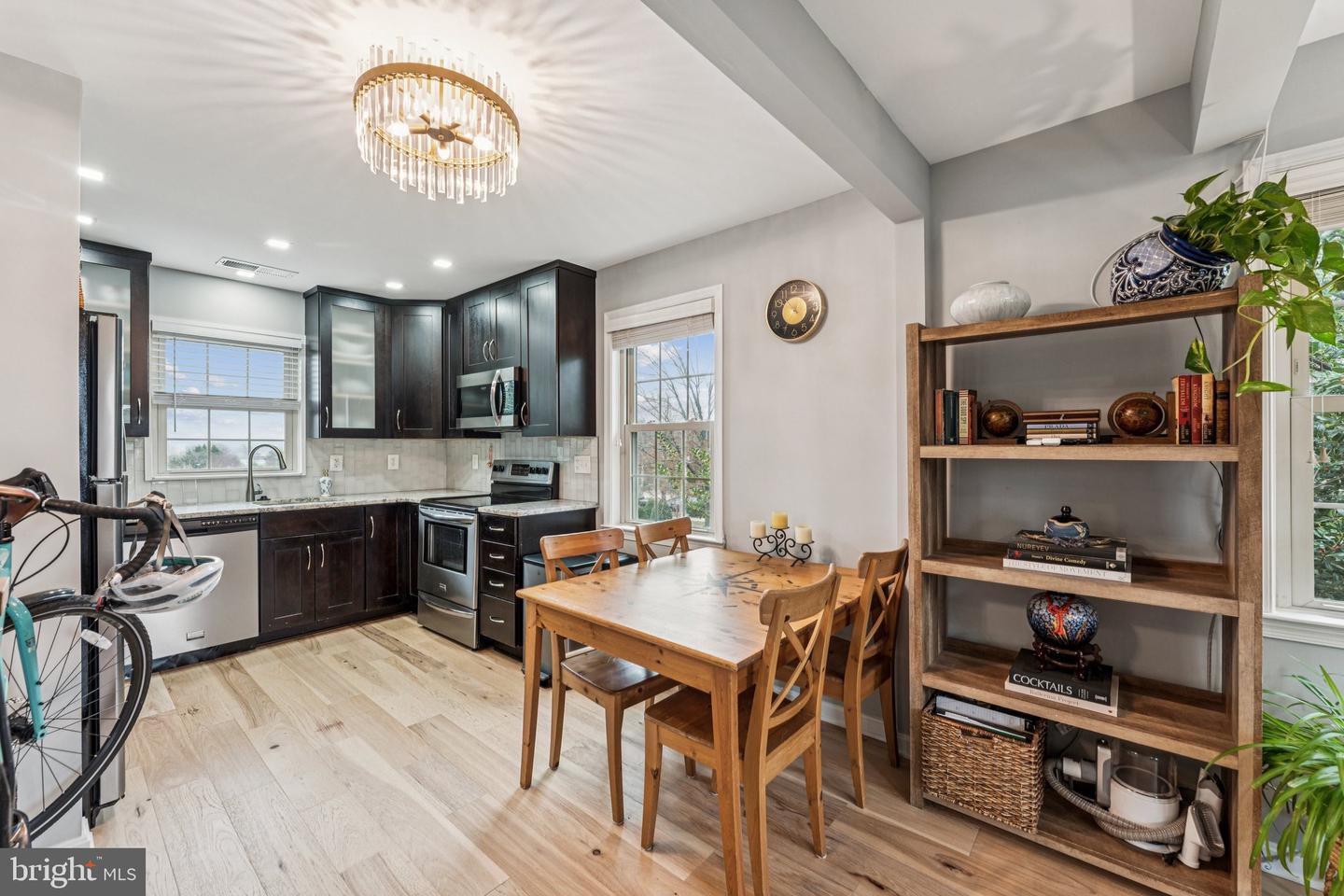 509 BASHFORD LN #6, ALEXANDRIA, Virginia 22314, 1 Bedroom Bedrooms, ,1 BathroomBathrooms,Residential,For sale,509 BASHFORD LN #6,VAAX2051980 MLS # VAAX2051980 509 BASHFORD LN #6, ALEXANDRIA, Virginia 22314, 1 Bedroom Bedrooms, ,1 BathroomBathrooms,Residential,For sale,509 BASHFORD LN #6,VAAX2051980 MLS # VAAX2051980