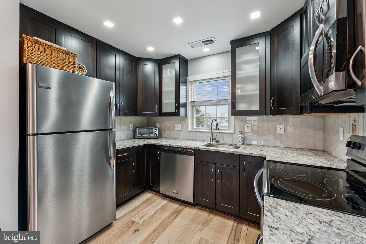 509 BASHFORD LN #6, ALEXANDRIA, Virginia 22314, 1 Bedroom Bedrooms, ,1 BathroomBathrooms,Residential,For sale,509 BASHFORD LN #6,VAAX2051980 MLS # VAAX2051980 509 BASHFORD LN #6, ALEXANDRIA, Virginia 22314, 1 Bedroom Bedrooms, ,1 BathroomBathrooms,Residential,For sale,509 BASHFORD LN #6,VAAX2051980 MLS # VAAX2051980