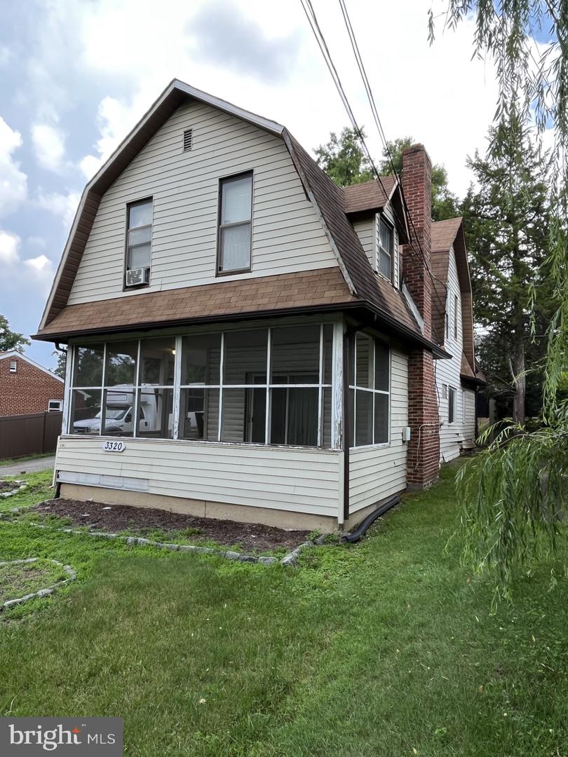 3320 M ST SE, WASHINGTON, District Of Columbia 20019, 3 Bedrooms Bedrooms, ,1 BathroomBathrooms,Residential,For sale,3320 M ST SE,DCDC2141810 MLS # DCDC2141810