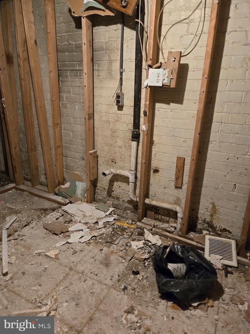 428 INGRAHAM ST NW, WASHINGTON, District Of Columbia 20011, 3 Bedrooms Bedrooms, ,3 BathroomsBathrooms,Residential,For sale,428 INGRAHAM ST NW,DCDC2203028 MLS # DCDC2203028