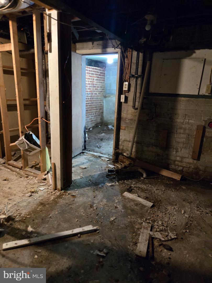 428 INGRAHAM ST NW, WASHINGTON, District Of Columbia 20011, 3 Bedrooms Bedrooms, ,3 BathroomsBathrooms,Residential,For sale,428 INGRAHAM ST NW,DCDC2203028 MLS # DCDC2203028