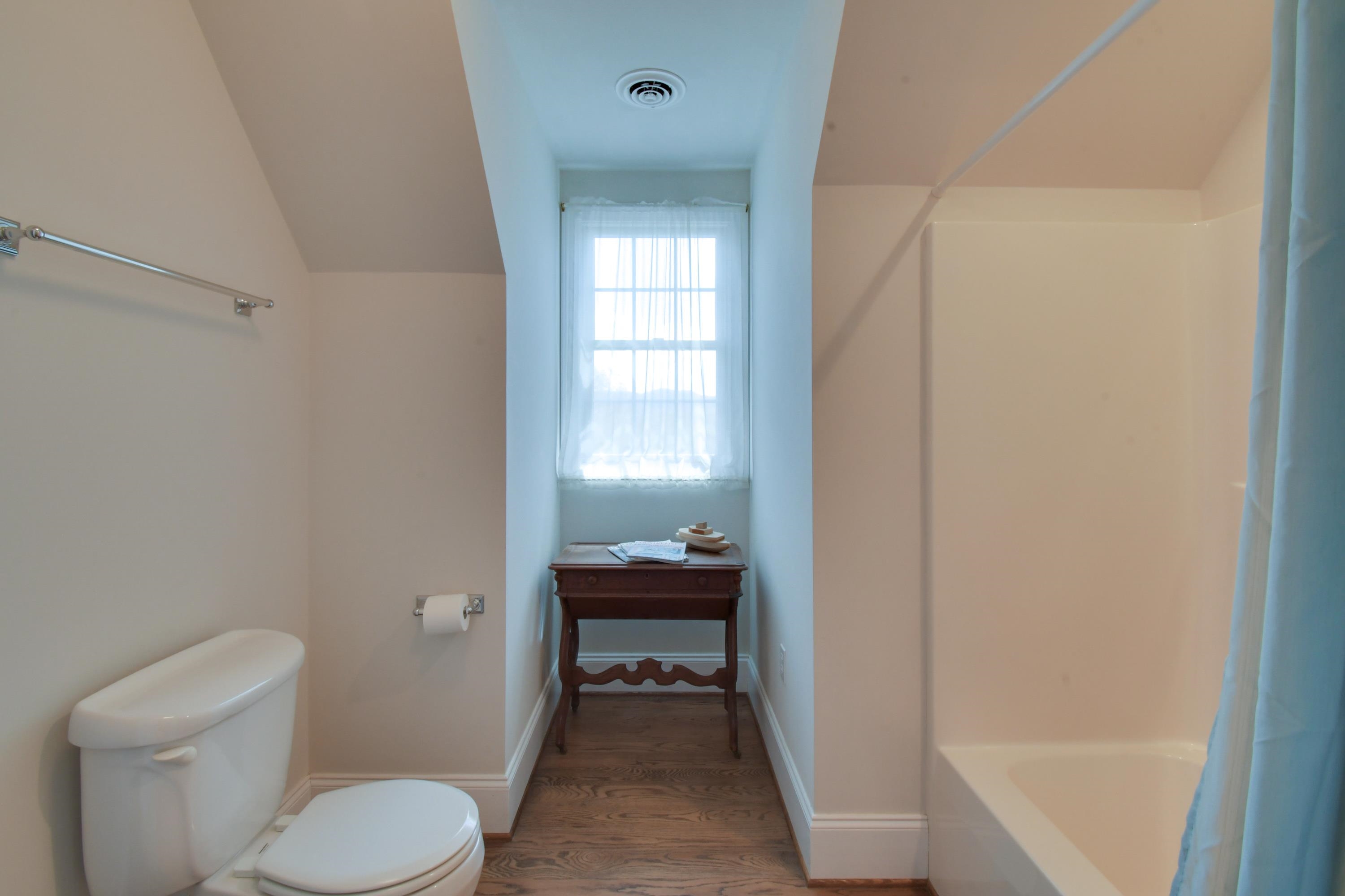 190 HENRY HILL DR, FAIRFIELD, Virginia 24435, 4 Bedrooms Bedrooms, ,3 BathroomsBathrooms,Residential,190 HENRY HILL DR,671380 MLS # 671380 190 HENRY HILL DR, FAIRFIELD, Virginia 24435, 4 Bedrooms Bedrooms, ,3 BathroomsBathrooms,Residential,190 HENRY HILL DR,671380 MLS # 671380