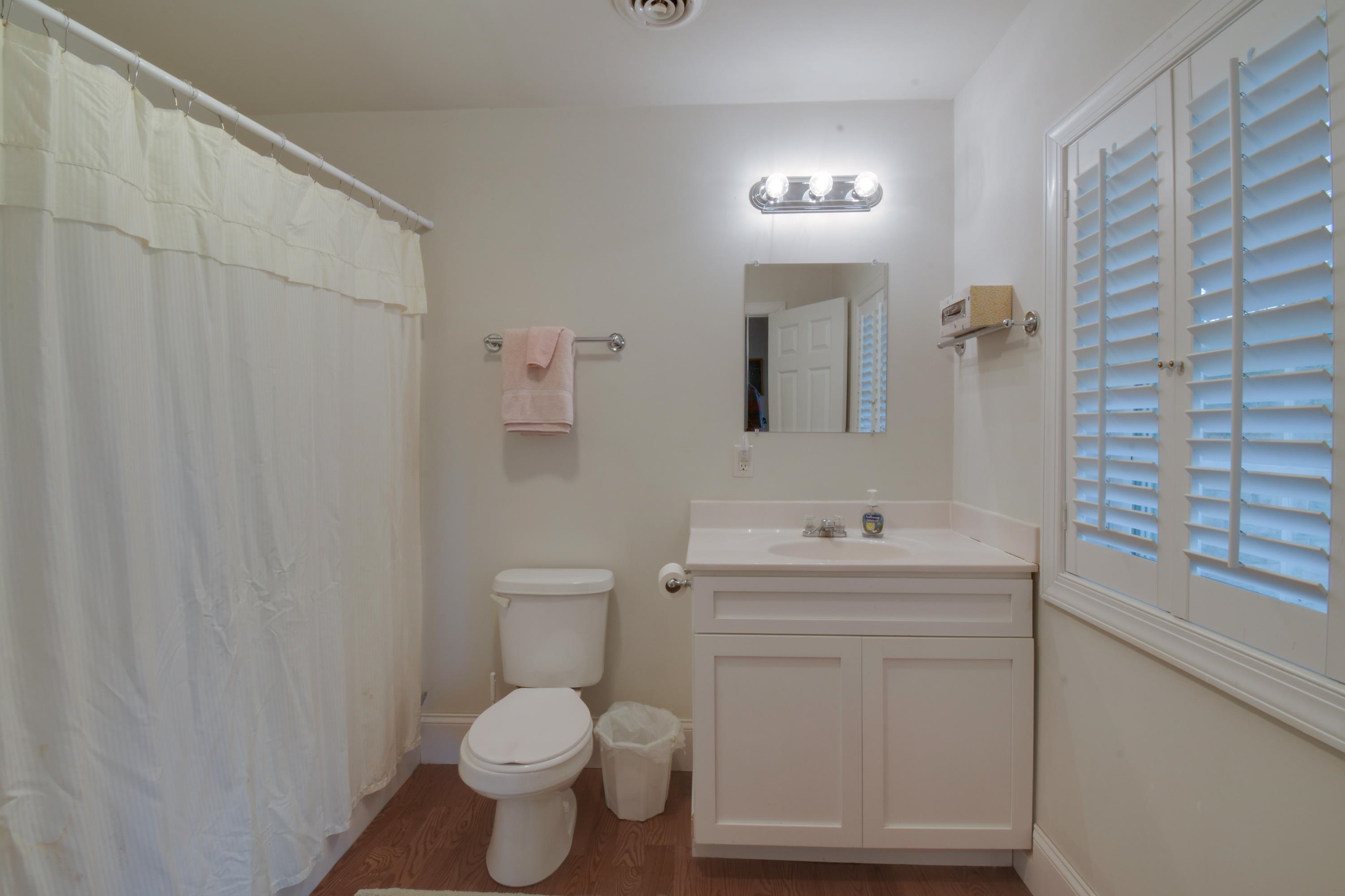 190 HENRY HILL DR, FAIRFIELD, Virginia 24435, 4 Bedrooms Bedrooms, ,3 BathroomsBathrooms,Residential,190 HENRY HILL DR,671380 MLS # 671380 190 HENRY HILL DR, FAIRFIELD, Virginia 24435, 4 Bedrooms Bedrooms, ,3 BathroomsBathrooms,Residential,190 HENRY HILL DR,671380 MLS # 671380