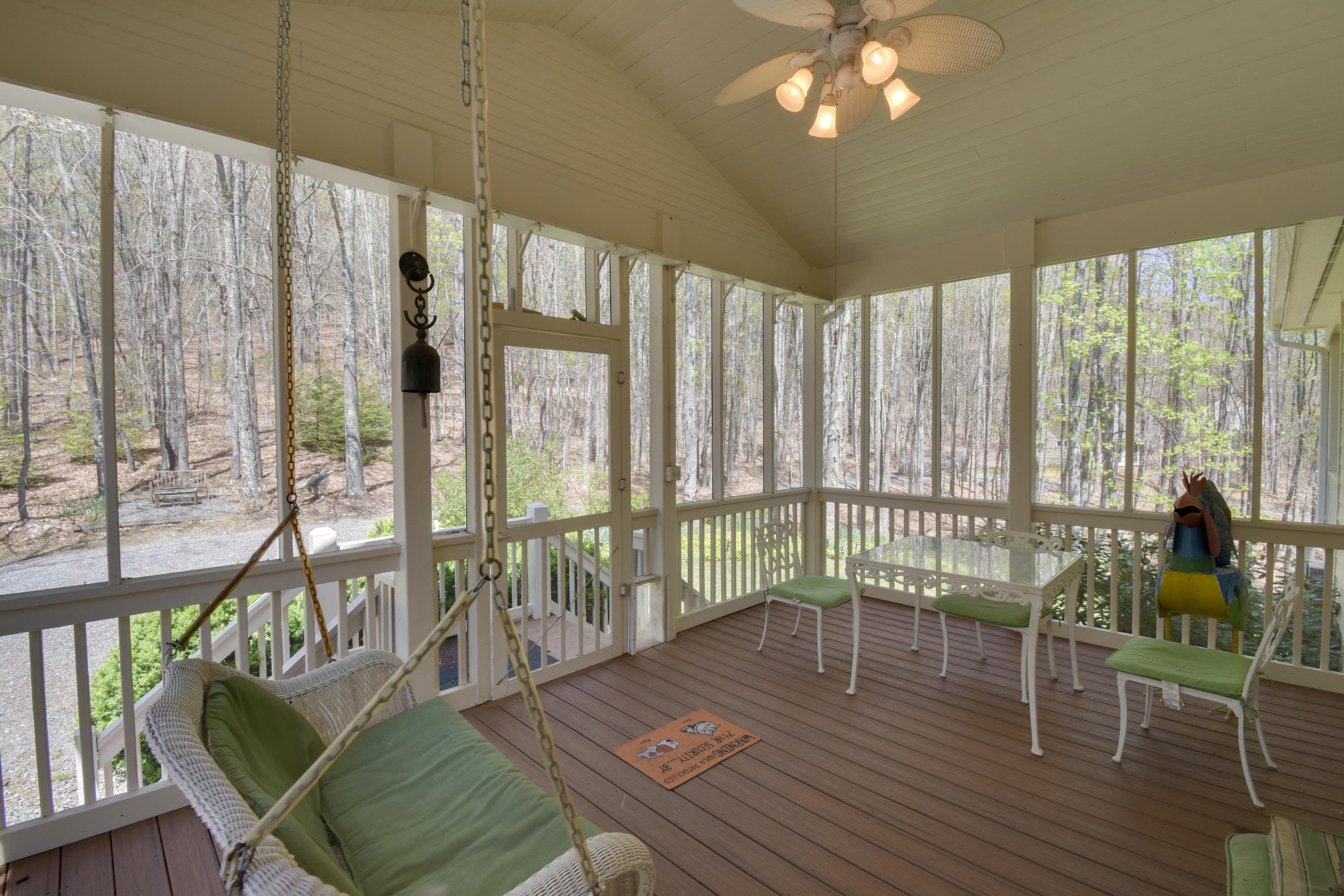 190 HENRY HILL DR, FAIRFIELD, Virginia 24435, 4 Bedrooms Bedrooms, ,3 BathroomsBathrooms,Residential,190 HENRY HILL DR,671380 MLS # 671380 190 HENRY HILL DR, FAIRFIELD, Virginia 24435, 4 Bedrooms Bedrooms, ,3 BathroomsBathrooms,Residential,190 HENRY HILL DR,671380 MLS # 671380