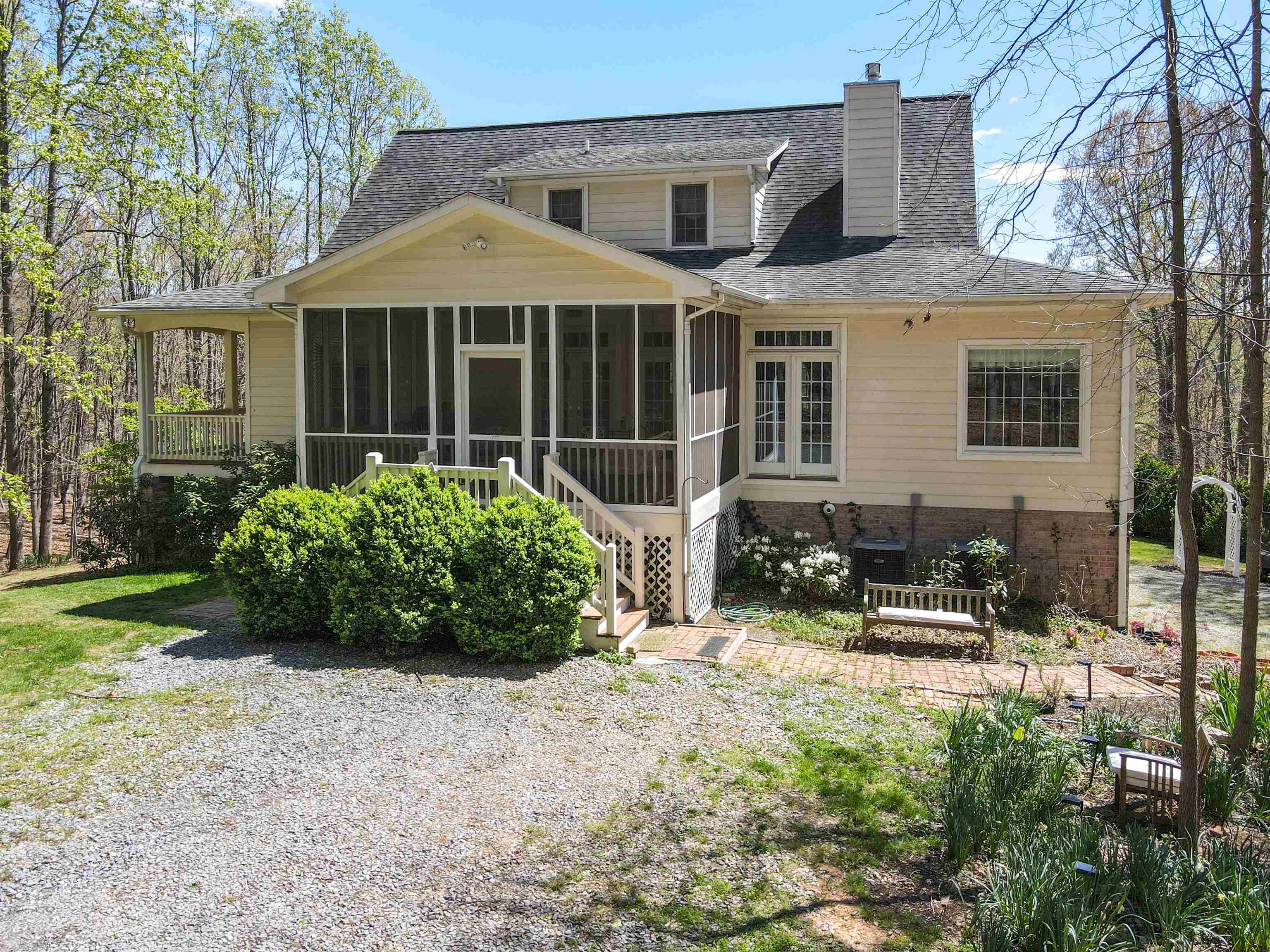 190 HENRY HILL DR, FAIRFIELD, Virginia 24435, 4 Bedrooms Bedrooms, ,3 BathroomsBathrooms,Residential,190 HENRY HILL DR,671380 MLS # 671380 190 HENRY HILL DR, FAIRFIELD, Virginia 24435, 4 Bedrooms Bedrooms, ,3 BathroomsBathrooms,Residential,190 HENRY HILL DR,671380 MLS # 671380