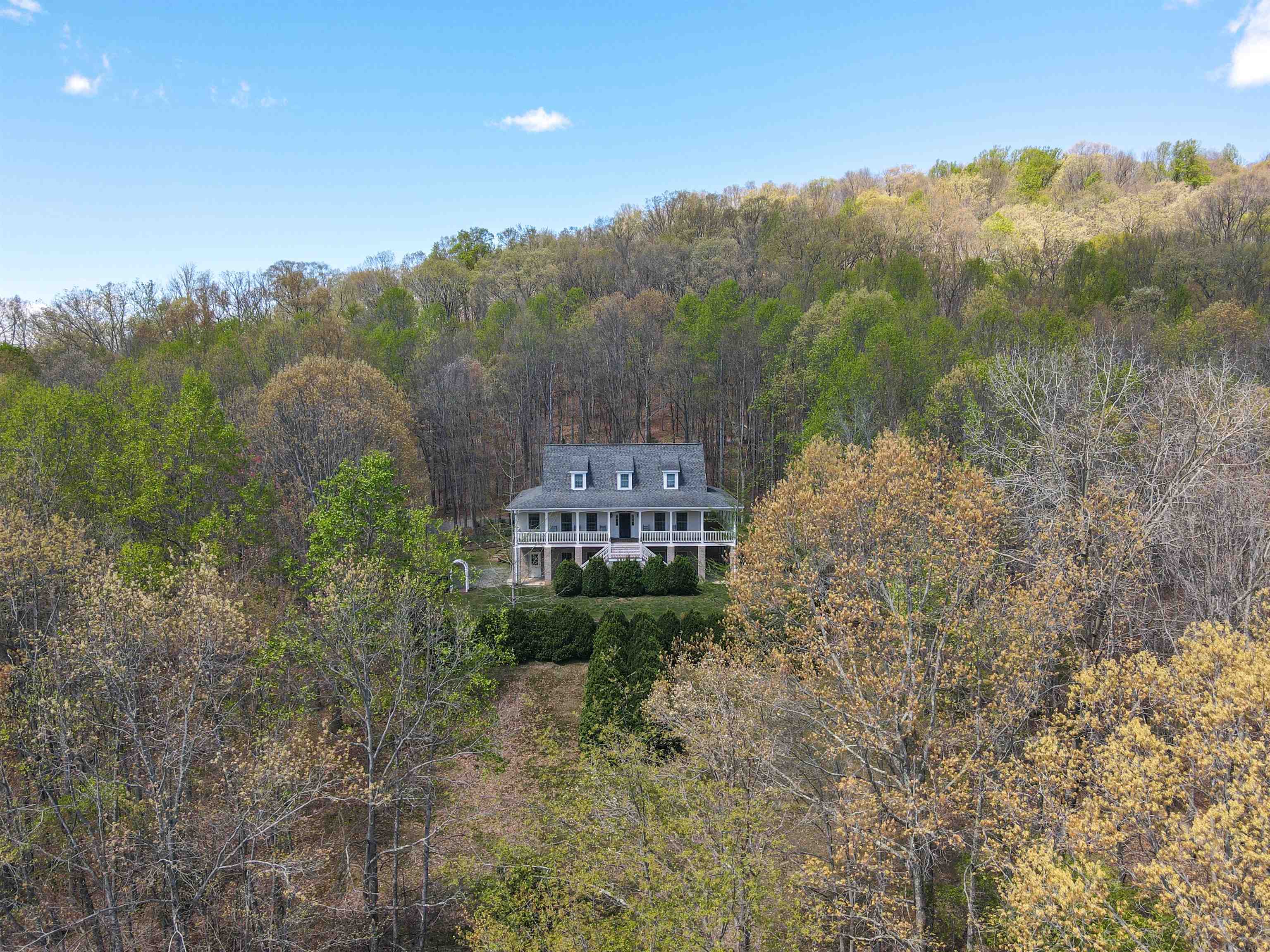 190 HENRY HILL DR, FAIRFIELD, Virginia 24435, 4 Bedrooms Bedrooms, ,3 BathroomsBathrooms,Residential,190 HENRY HILL DR,671380 MLS # 671380 190 HENRY HILL DR, FAIRFIELD, Virginia 24435, 4 Bedrooms Bedrooms, ,3 BathroomsBathrooms,Residential,190 HENRY HILL DR,671380 MLS # 671380