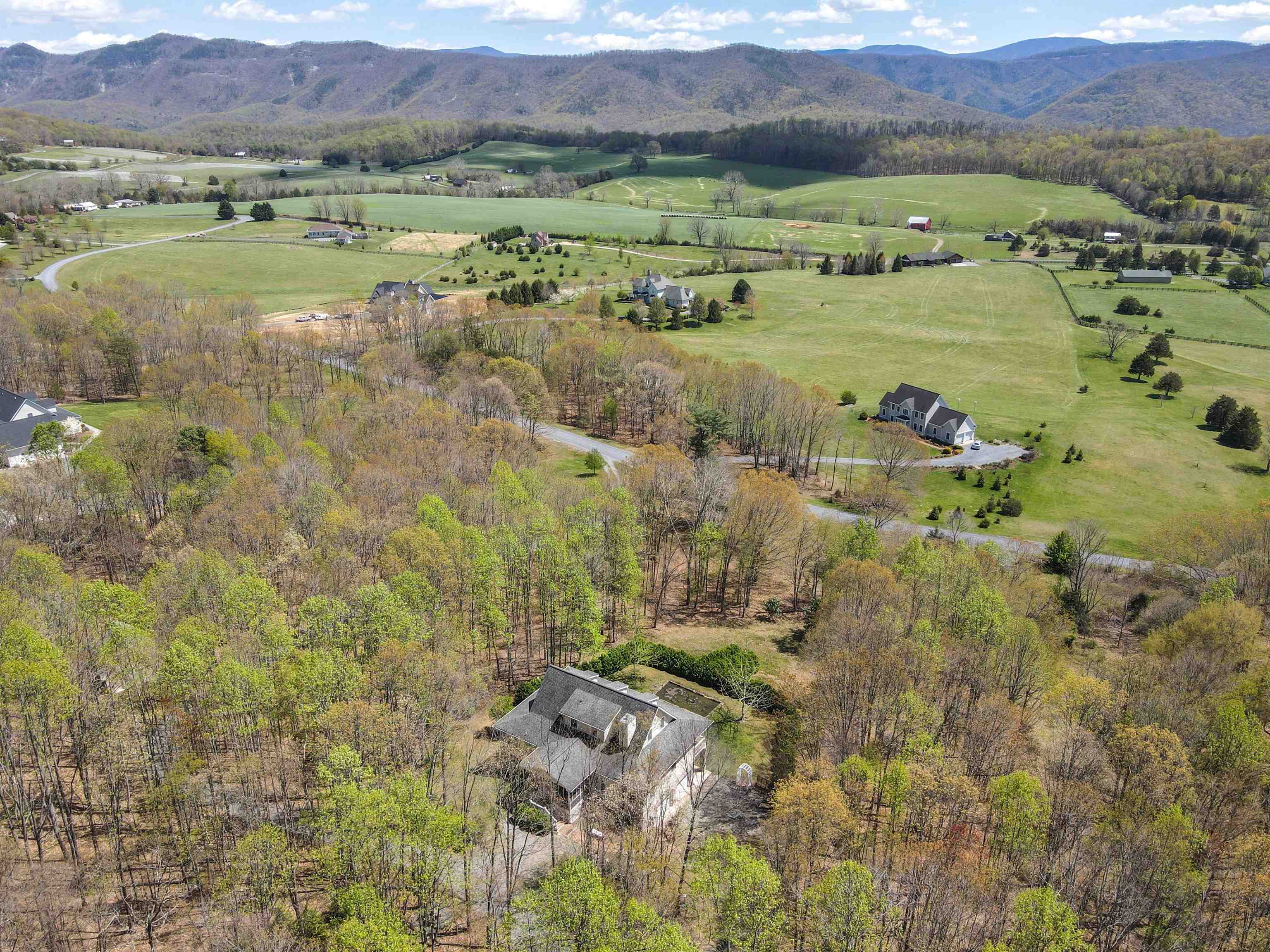 190 HENRY HILL DR, FAIRFIELD, Virginia 24435, 4 Bedrooms Bedrooms, ,3 BathroomsBathrooms,Residential,190 HENRY HILL DR,671380 MLS # 671380 190 HENRY HILL DR, FAIRFIELD, Virginia 24435, 4 Bedrooms Bedrooms, ,3 BathroomsBathrooms,Residential,190 HENRY HILL DR,671380 MLS # 671380