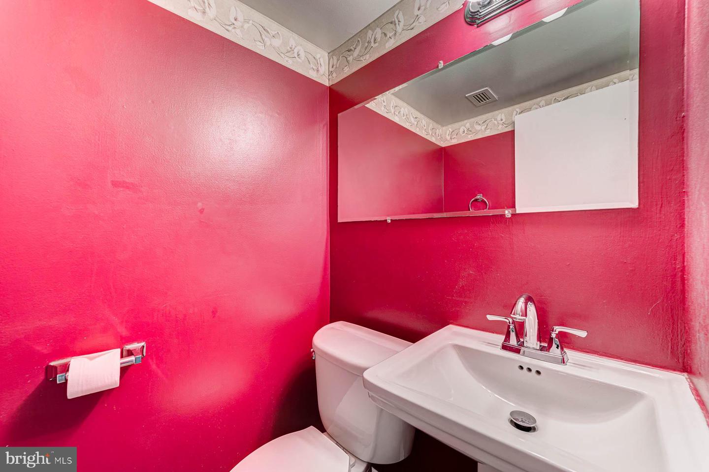 2609 WAGON DR #354, ALEXANDRIA, Virginia 22303, 2 Bedrooms Bedrooms, ,1 BathroomBathrooms,Residential,For sale,2609 WAGON DR #354,VAFX2265430 MLS # VAFX2265430