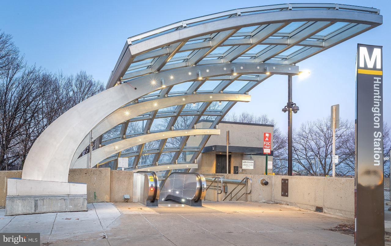 2609 WAGON DR #354, ALEXANDRIA, Virginia 22303, 2 Bedrooms Bedrooms, ,1 BathroomBathrooms,Residential,For sale,2609 WAGON DR #354,VAFX2265430 MLS # VAFX2265430