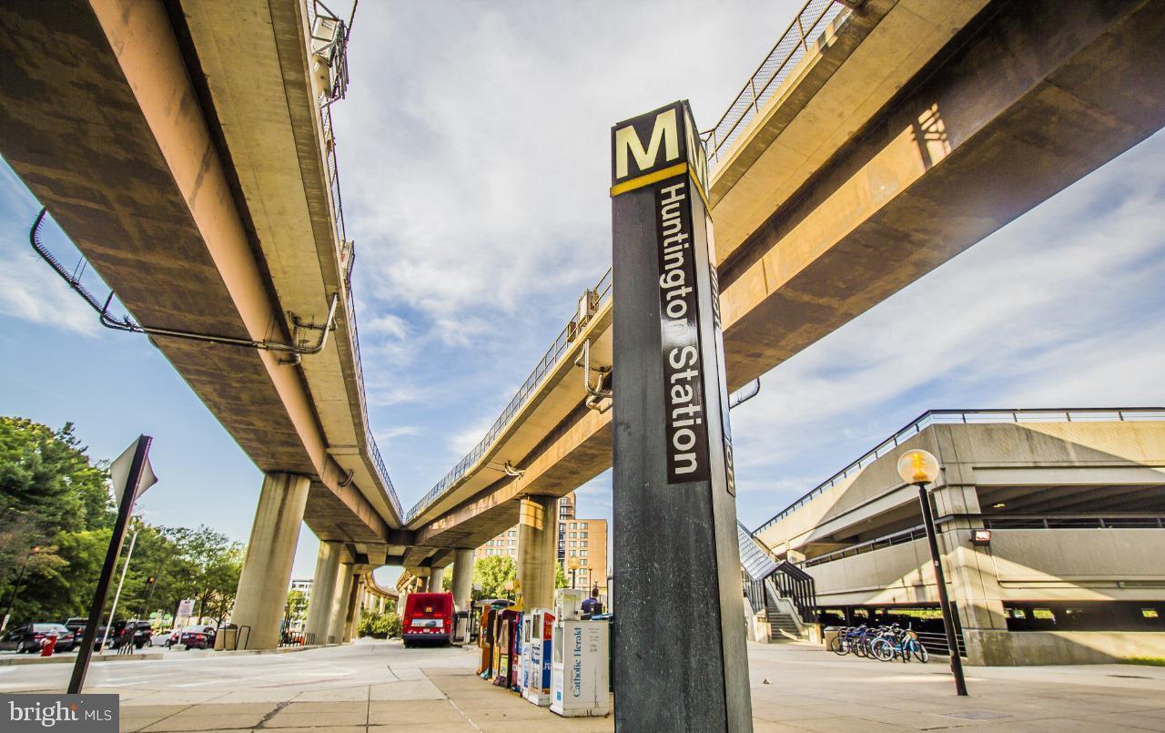 2609 WAGON DR #354, ALEXANDRIA, Virginia 22303, 2 Bedrooms Bedrooms, ,1 BathroomBathrooms,Residential,For sale,2609 WAGON DR #354,VAFX2265430 MLS # VAFX2265430