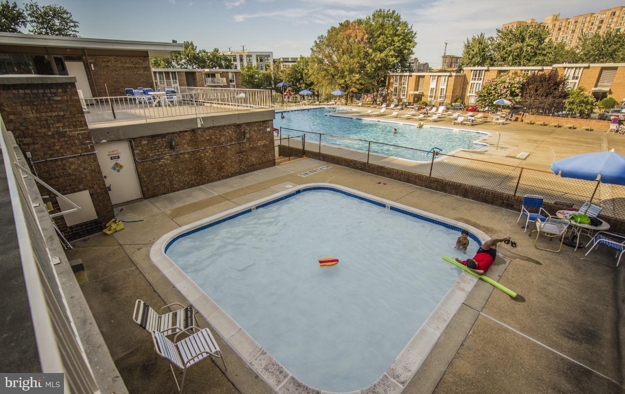 2609 WAGON DR #354, ALEXANDRIA, Virginia 22303, 2 Bedrooms Bedrooms, ,1 BathroomBathrooms,Residential,For sale,2609 WAGON DR #354,VAFX2265430 MLS # VAFX2265430