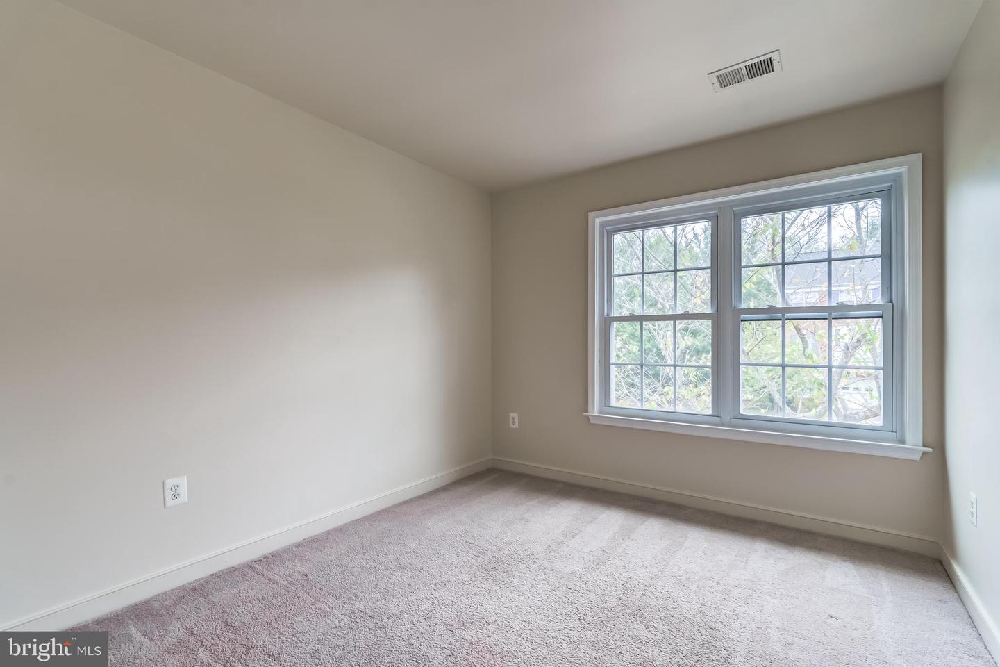 15348 BRONCO WAY, WOODBRIDGE, Virginia 22193, 3 Bedrooms Bedrooms, ,3 BathroomsBathrooms,Residential,For sale,15348 BRONCO WAY,VAPW2104262 MLS # VAPW2104262