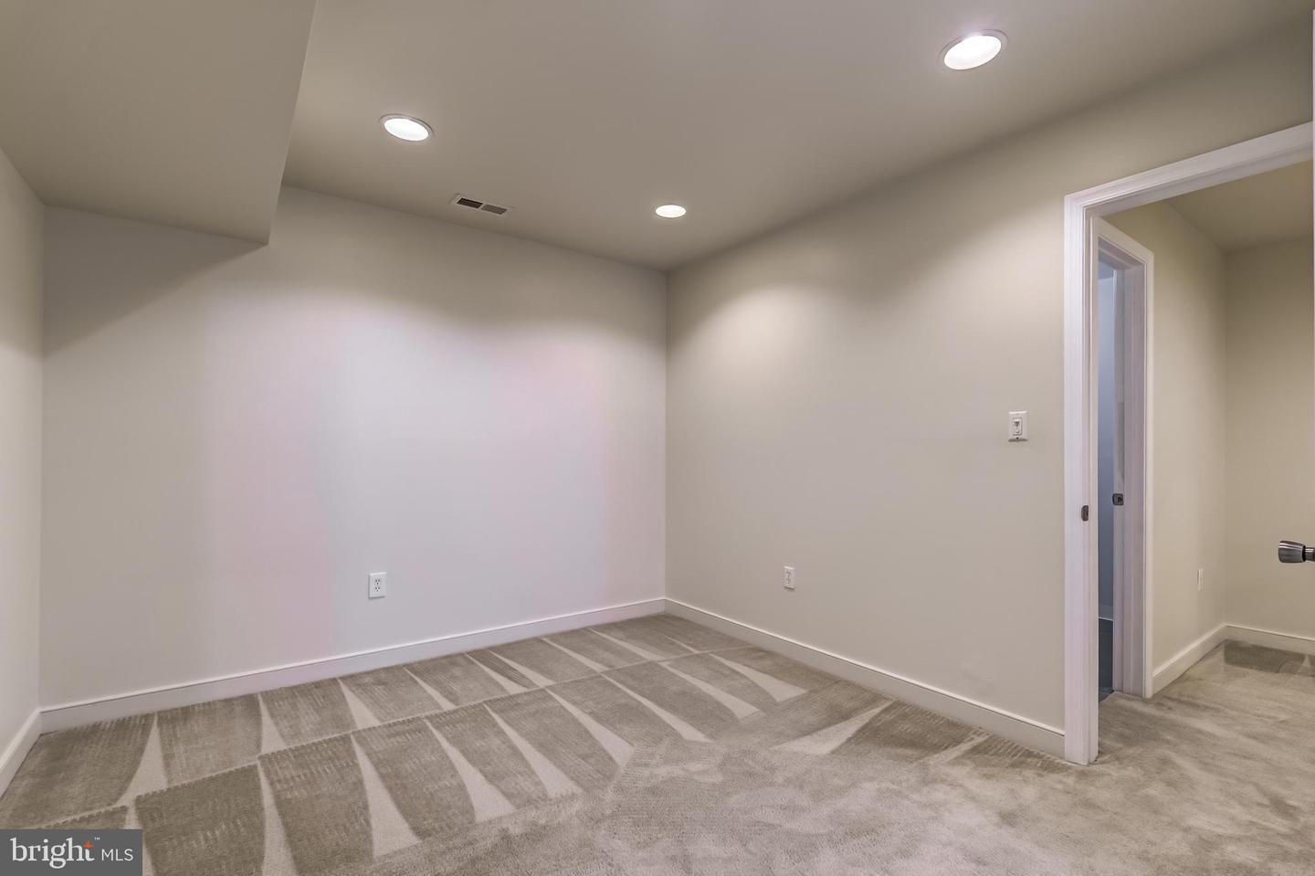 15348 BRONCO WAY, WOODBRIDGE, Virginia 22193, 3 Bedrooms Bedrooms, ,3 BathroomsBathrooms,Residential,For sale,15348 BRONCO WAY,VAPW2104262 MLS # VAPW2104262